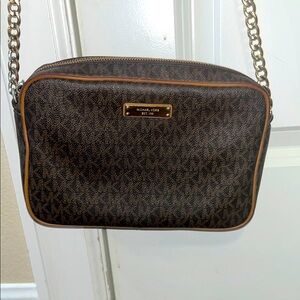 Michael Kors Jet Set Crossbody Monogram Purse